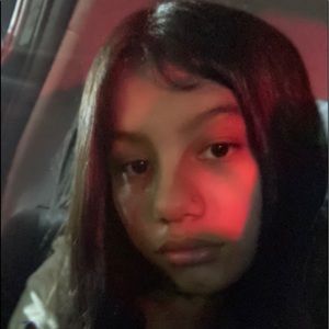 Meet your Posher, Abigail